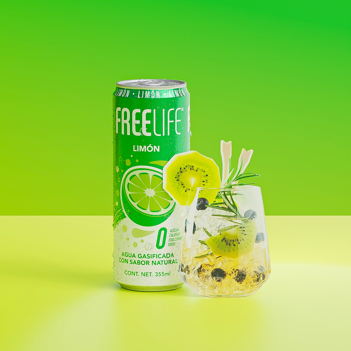 Kiwi Lemonade Breeze con Agua Gasificada