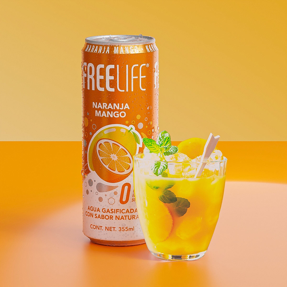 Naranja Mango Sparkler con Agua Gasificada