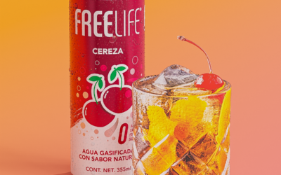 Cherry Whiskey Sparkler con agua gasificada